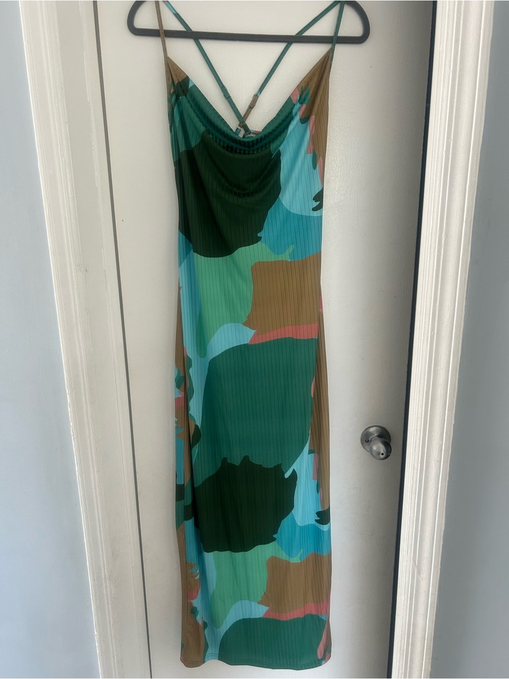 Resort Style Ribbed Dress With Strappy Back size Large